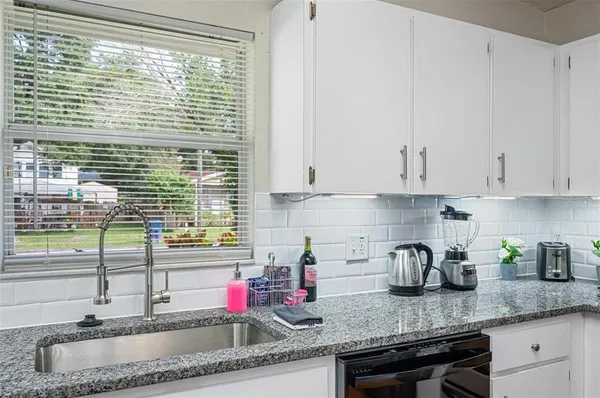 $2,997 | 212 West South Avenue, Tampa, FL 33603