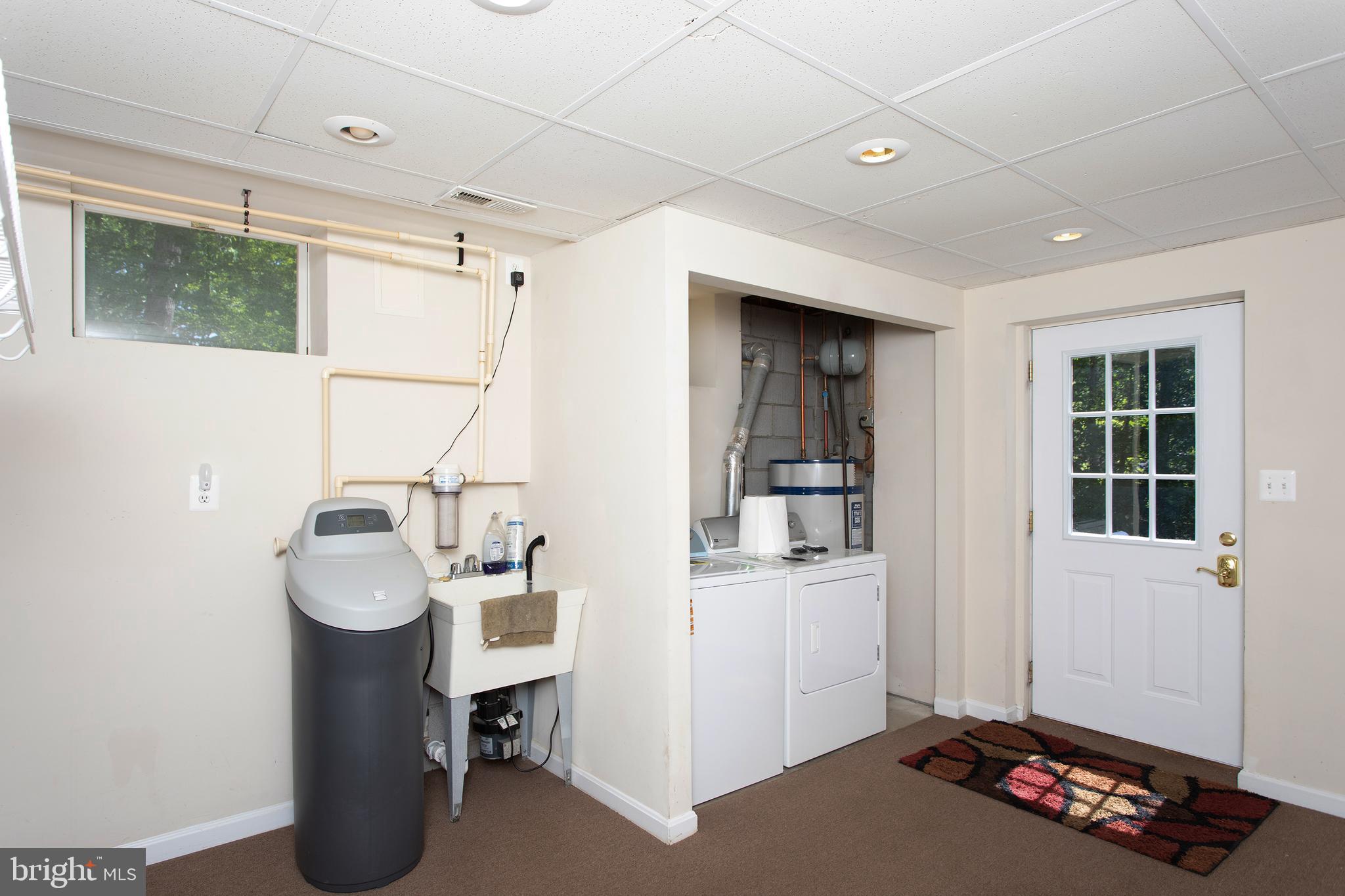 540 Thunderbird Drive Lusby, MD 20657 - Photo 48 of 66 a room with furniture and window