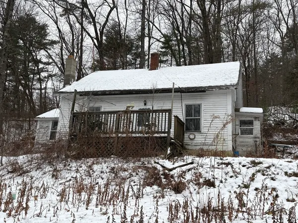 $150,000 | 260 Wickaboag Valley Road, West Brookfield, MA 01585