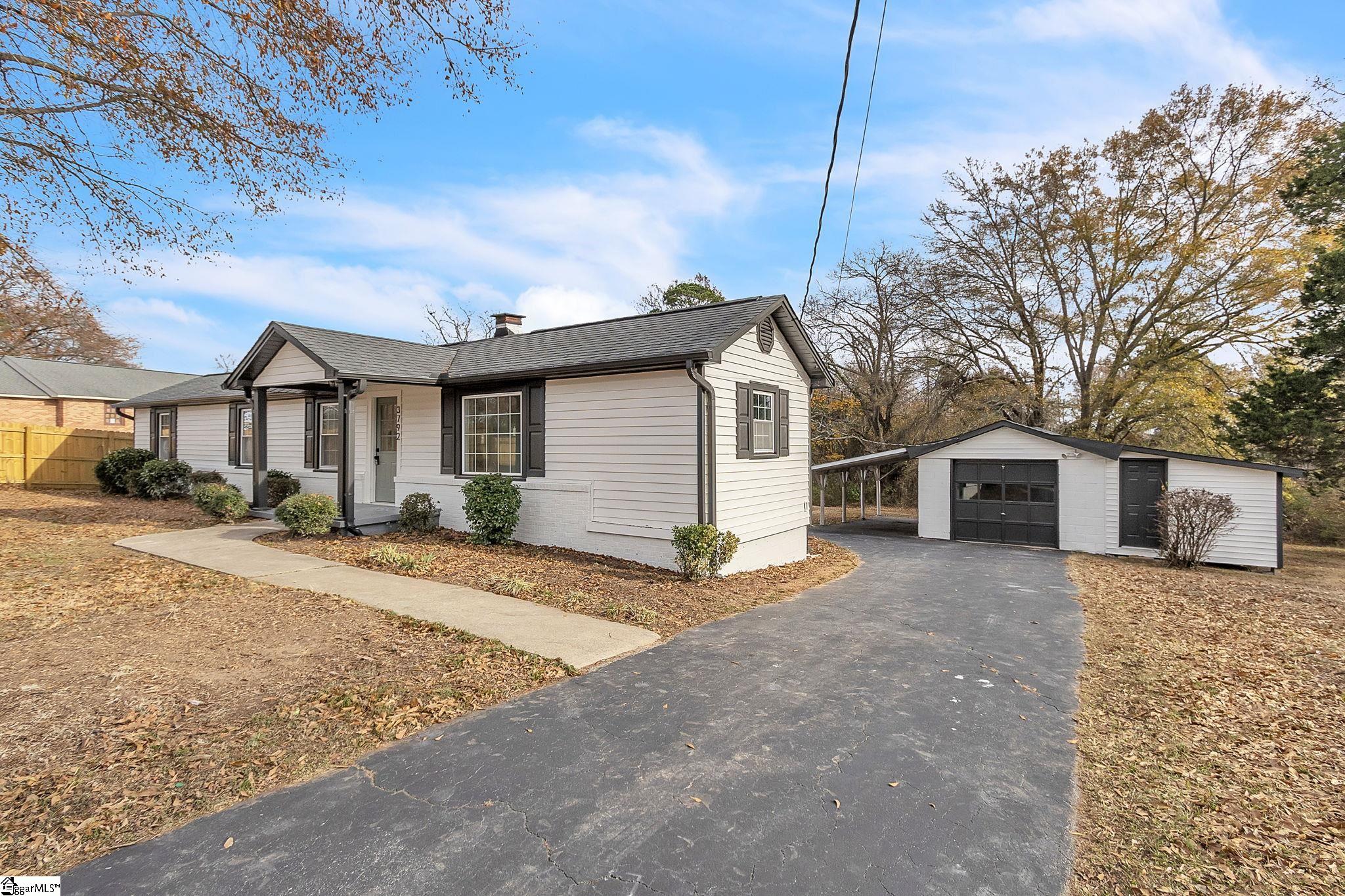 3792 Berry Mill Road Greer, SC 29651 - Photo 3 of 33 Gallery Image 3