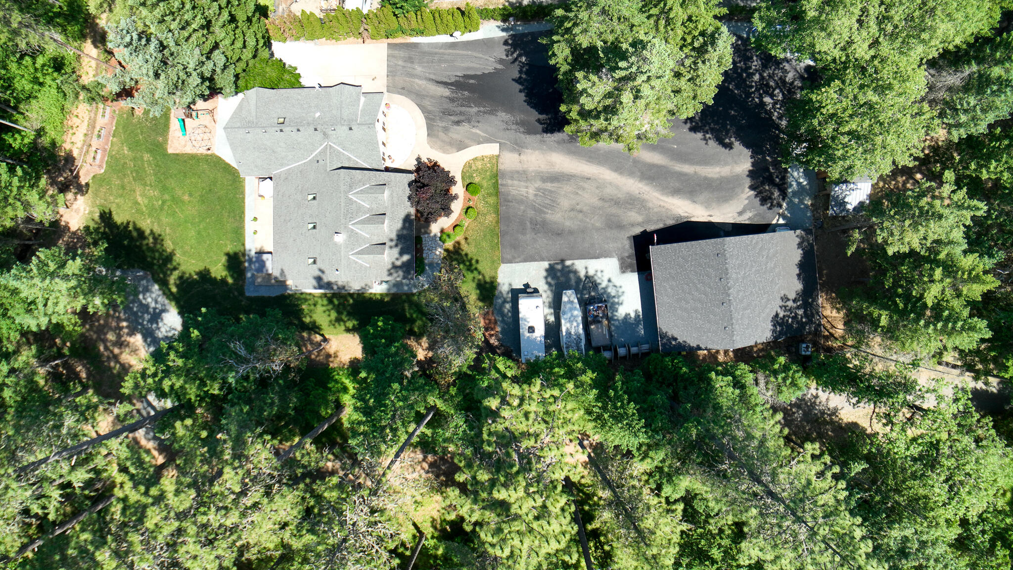 1040 Ferry Road Grants Pass, OR 97526 - Photo 14 of 67 DJI_0154