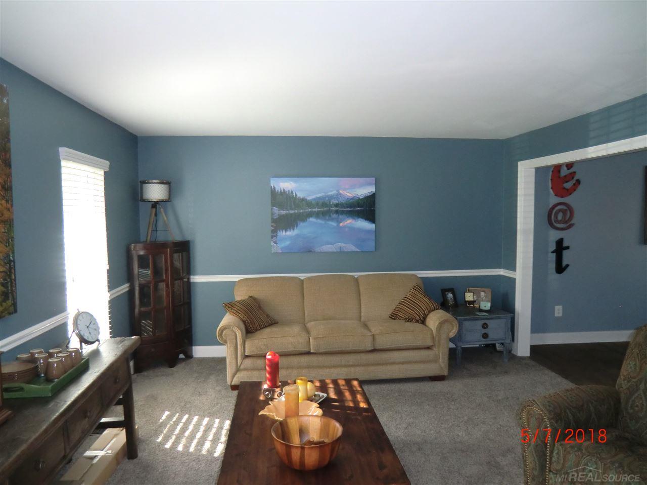 1390 East Fairview Lane Rochester, MI 48306 - Photo 12 of 29 31379171-11.JPG