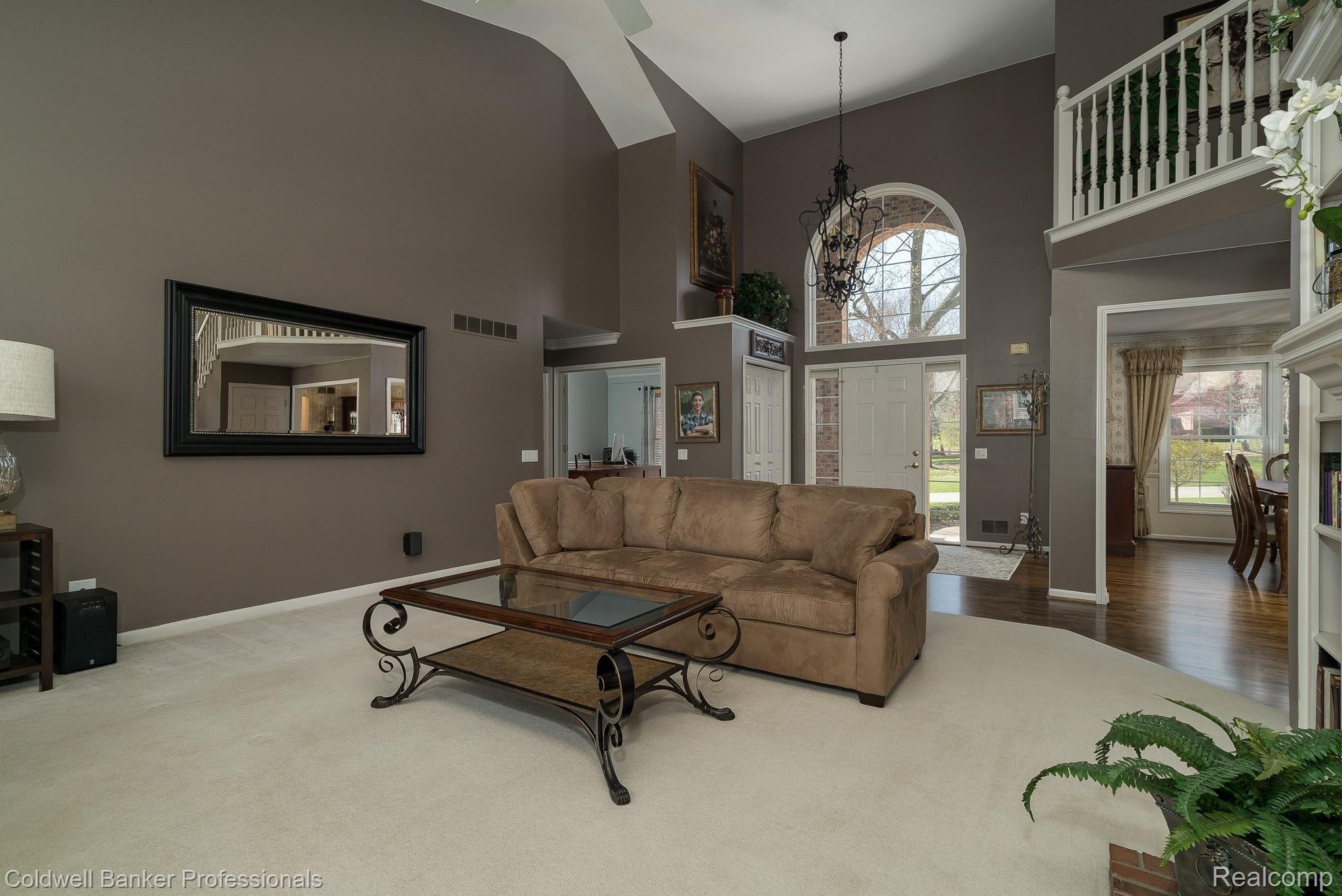 3822 Red Root Road Lake Orion, MI 48360 - Photo 7 of 42 3822-Red-Root-Rd-10.JPG
