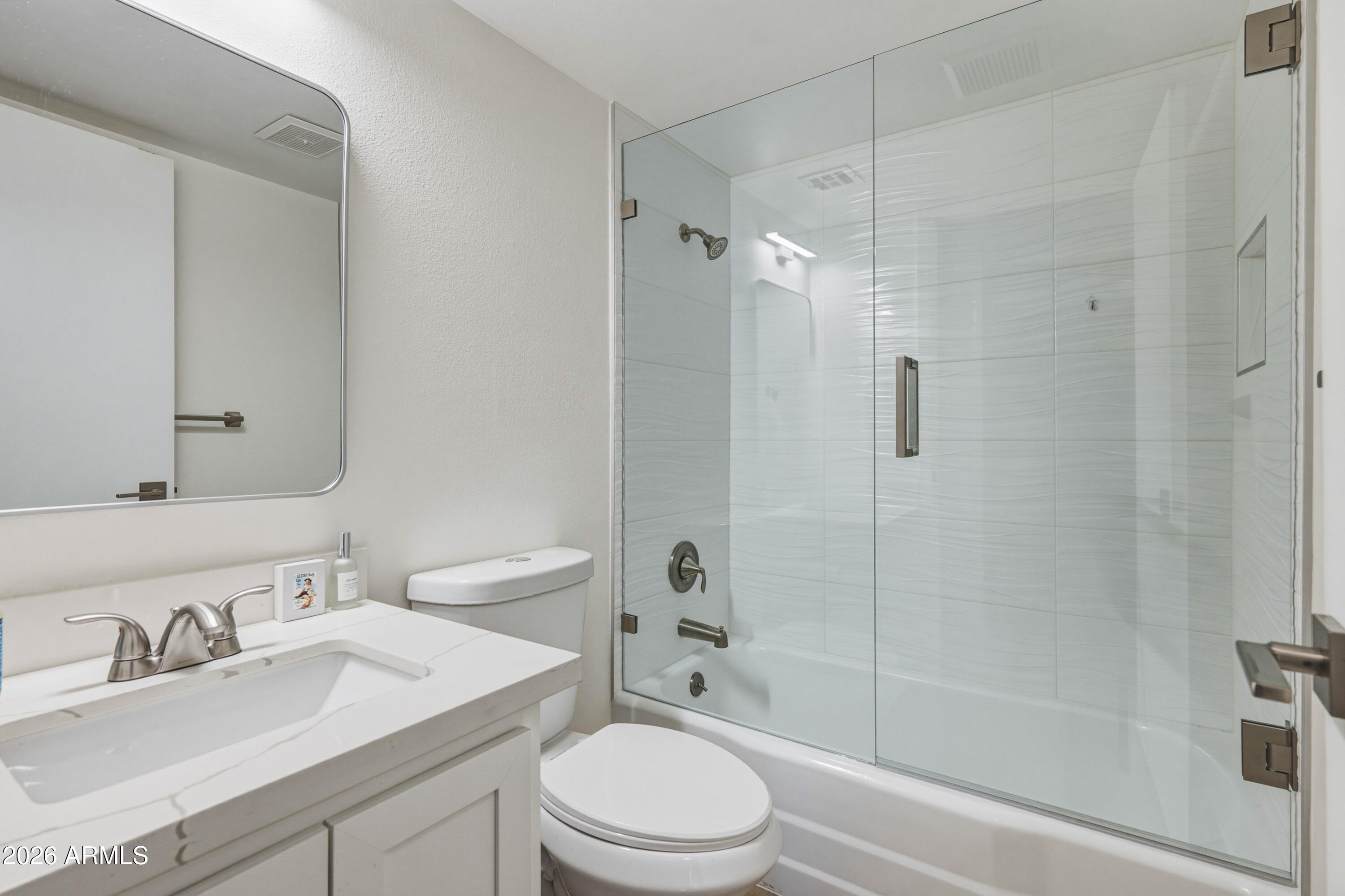 131 North Higley Road, Unit 218 Mesa, AZ 85205 - Photo 18 of 33 Guest Bath