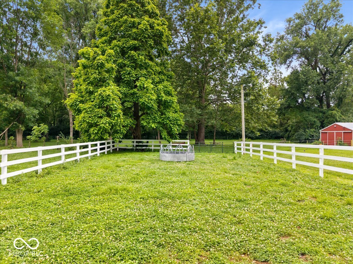 703 North Peterman Road Greenwood, IN 46142 - Photo 42 of 52