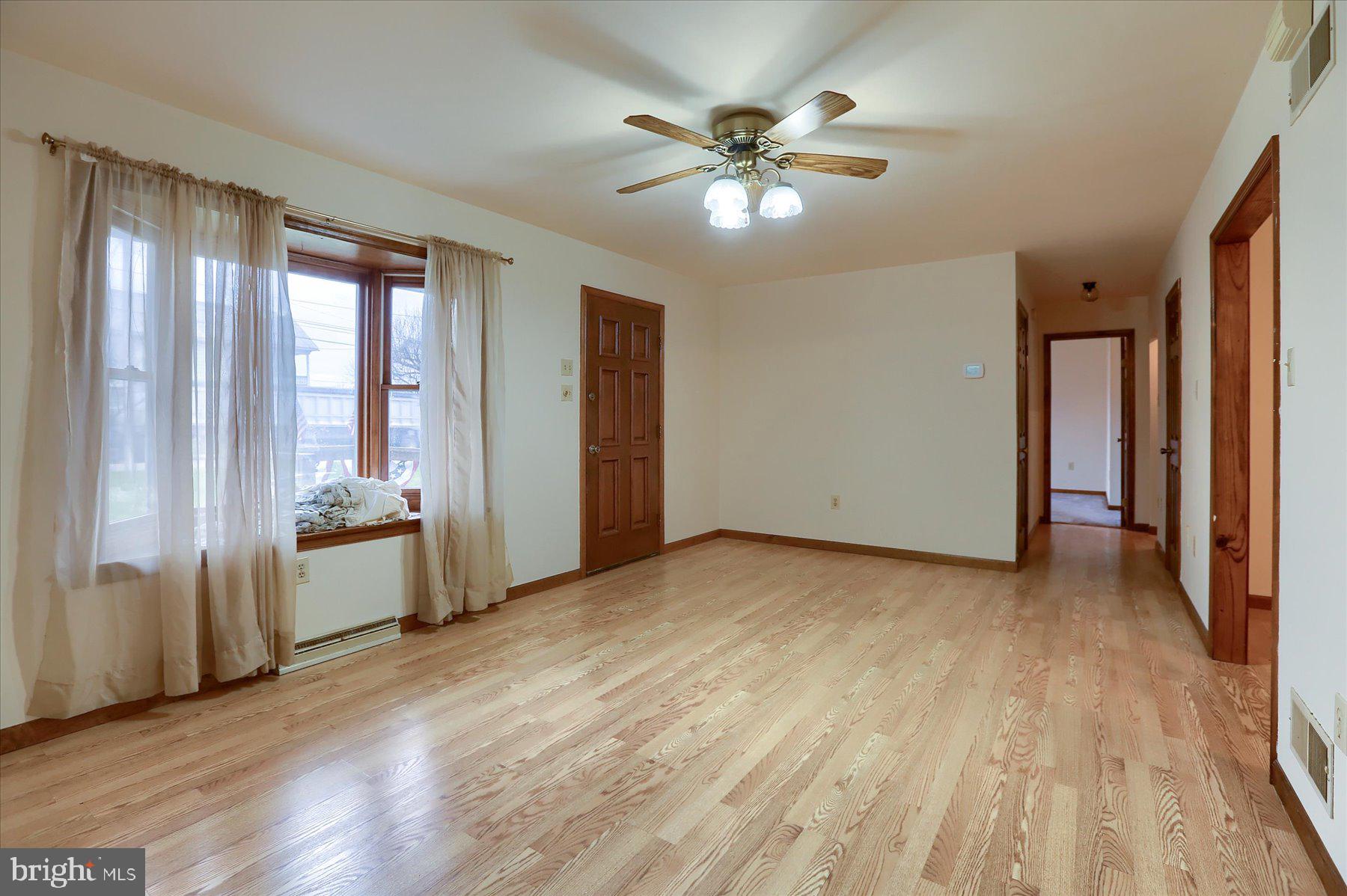2174 Main Street Lititz, PA 17543 - Photo 4 of 33