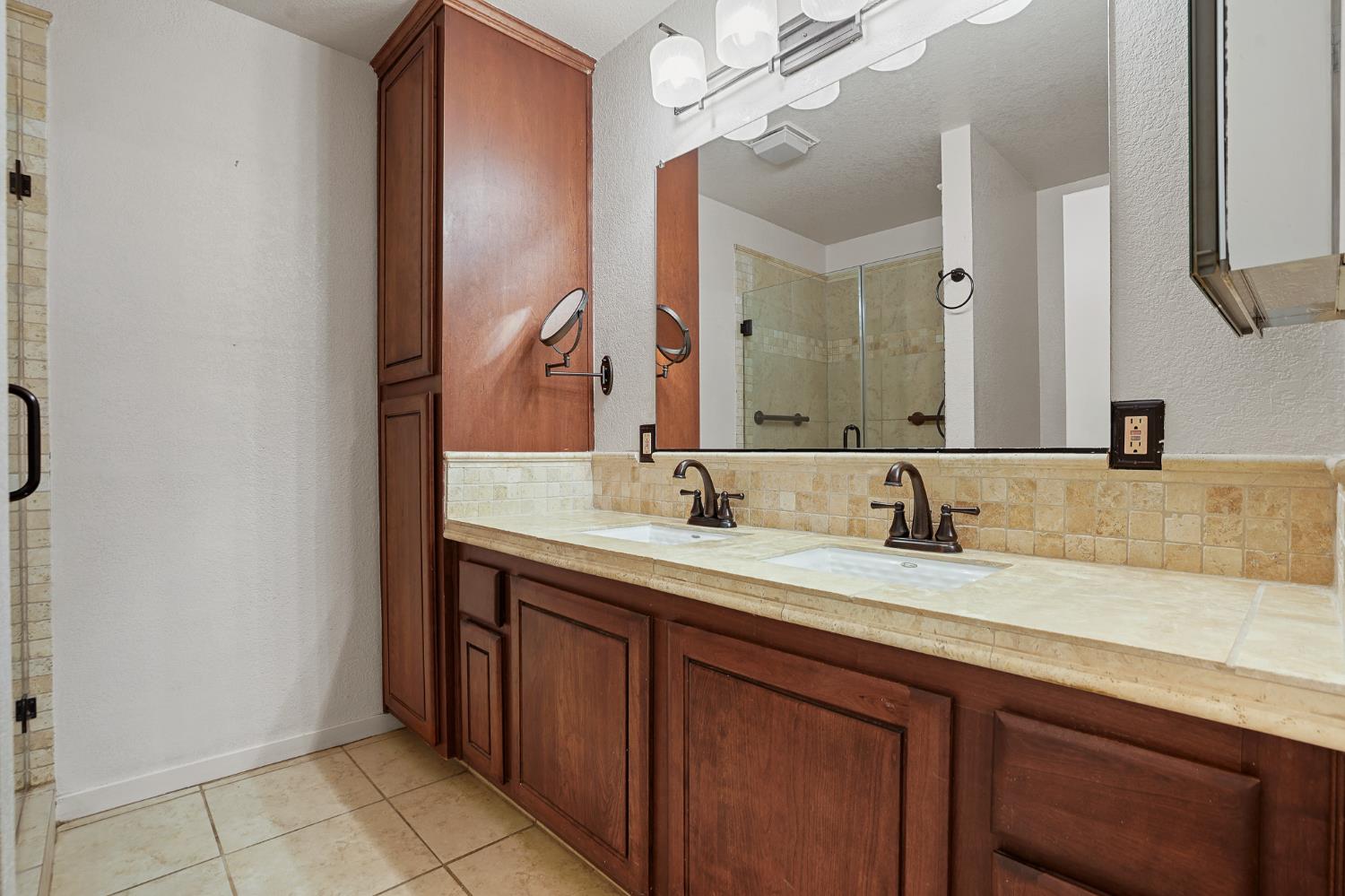 2109 Cedar Ridge Drive Stockton, CA 95207 - Photo 21 of 47