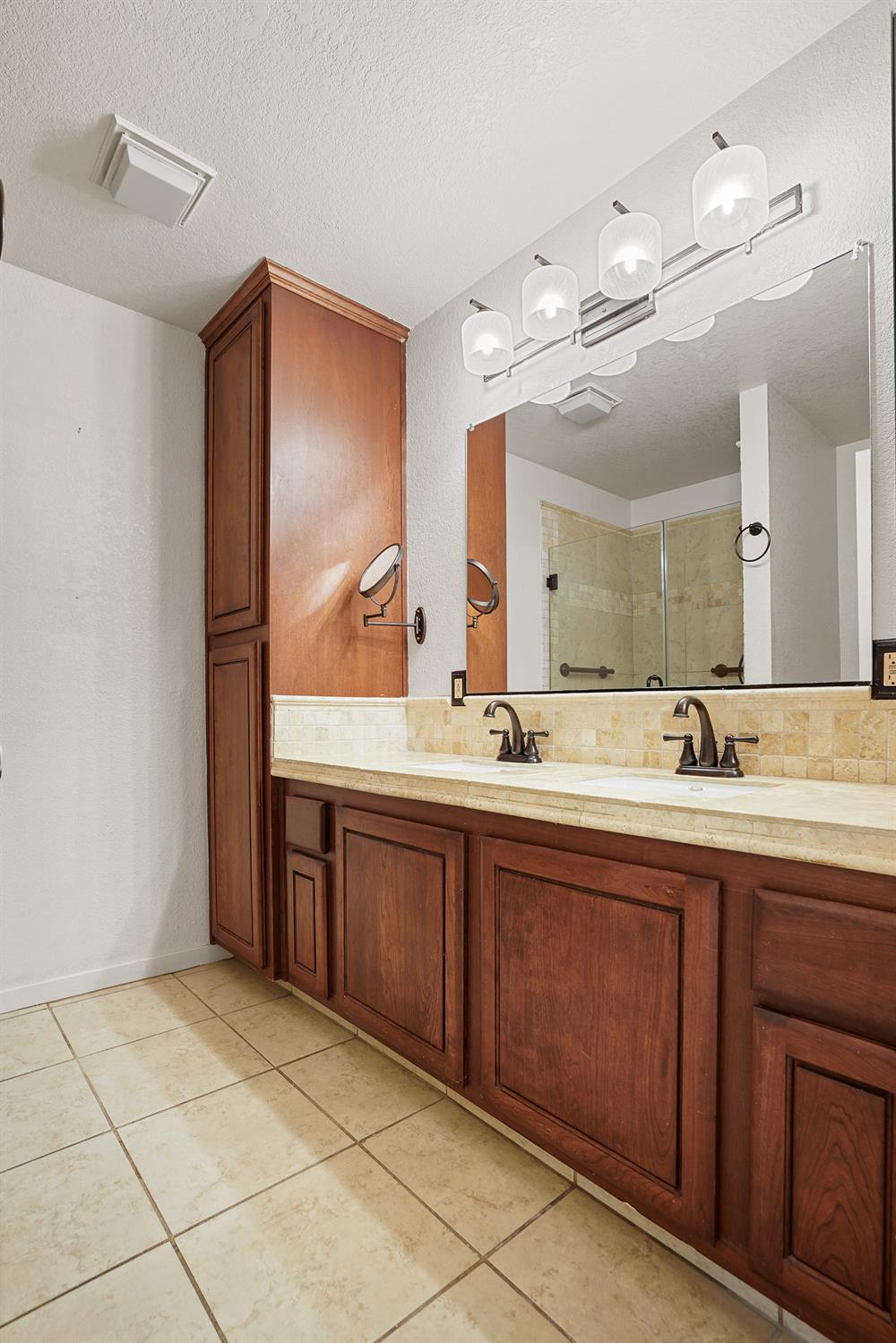 2109 Cedar Ridge Drive Stockton, CA 95207 - Photo 22 of 47