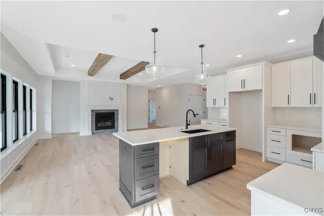 $590,900 | 111 Terwillager Lane, Manlius, NY 13116