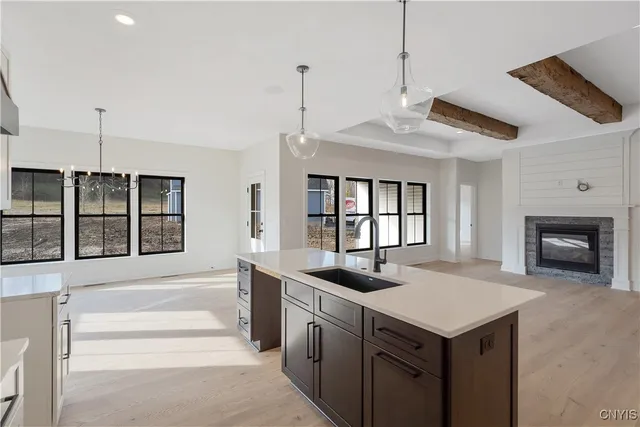 $590,900 | 111 Terwillager Lane, Manlius, NY 13116