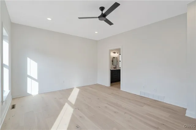 $590,900 | 111 Terwillager Lane, Manlius, NY 13116