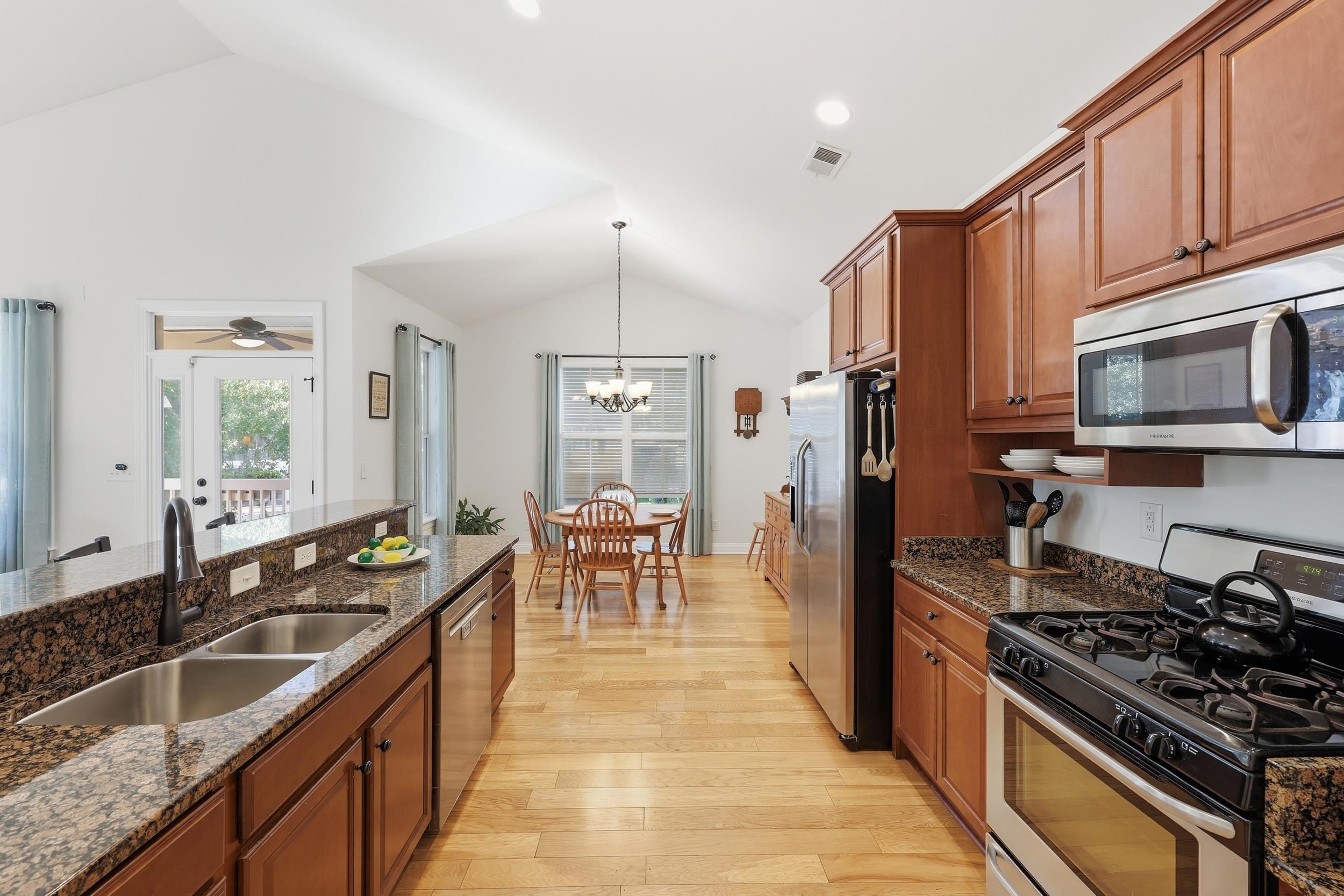 15 Flaggpoint Lane Murrells Inlet, SC 29576 - Photo 10 of 60 Gallery Image 10
