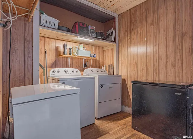 $69,900 | 400 Logan Street, New Holland, IL 62671