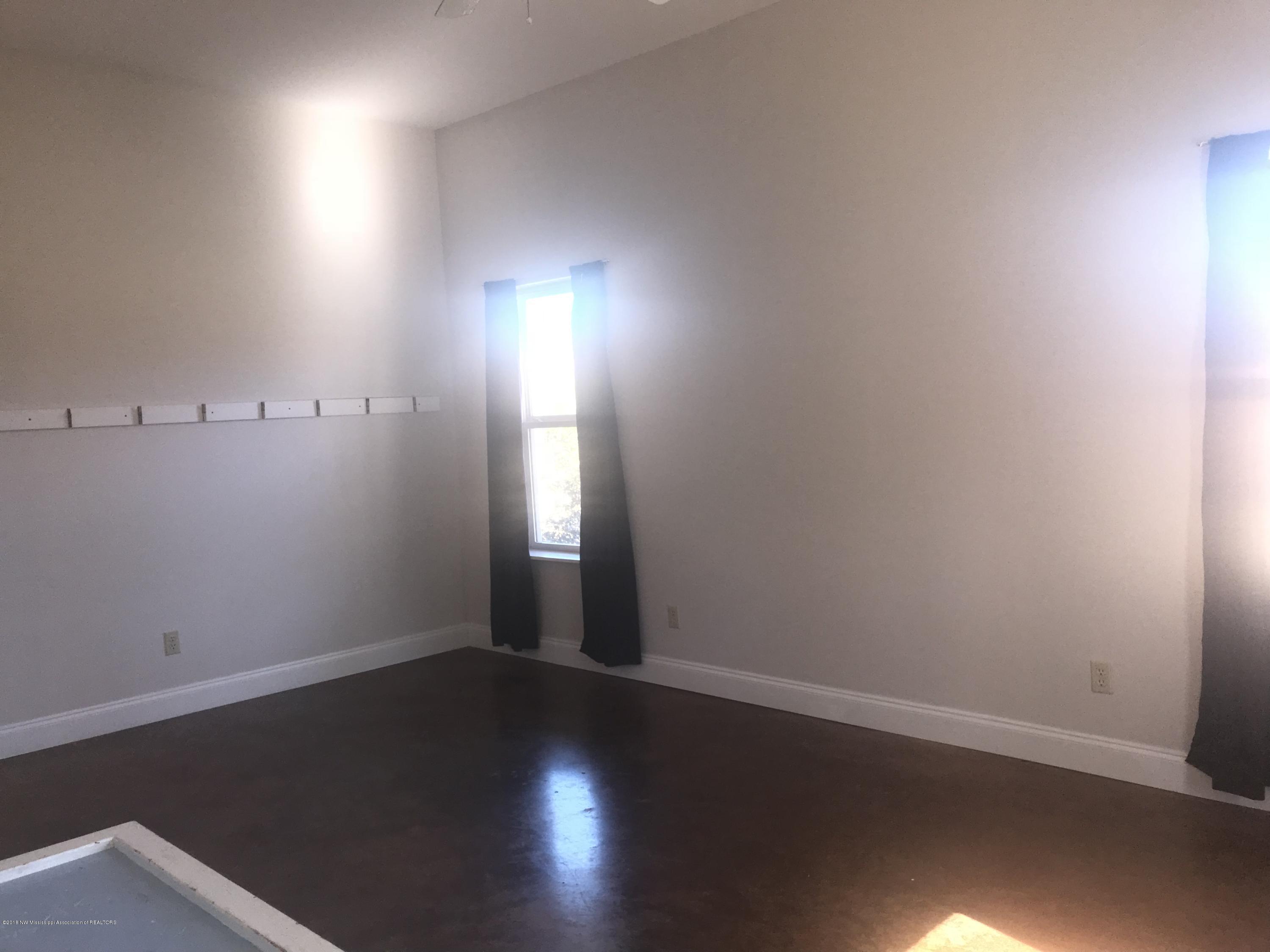 9368 Browns Ferry Road Senatobia, MS 38668 - Photo 23 of 67 2018-01-03 12.37.37 - Copy
