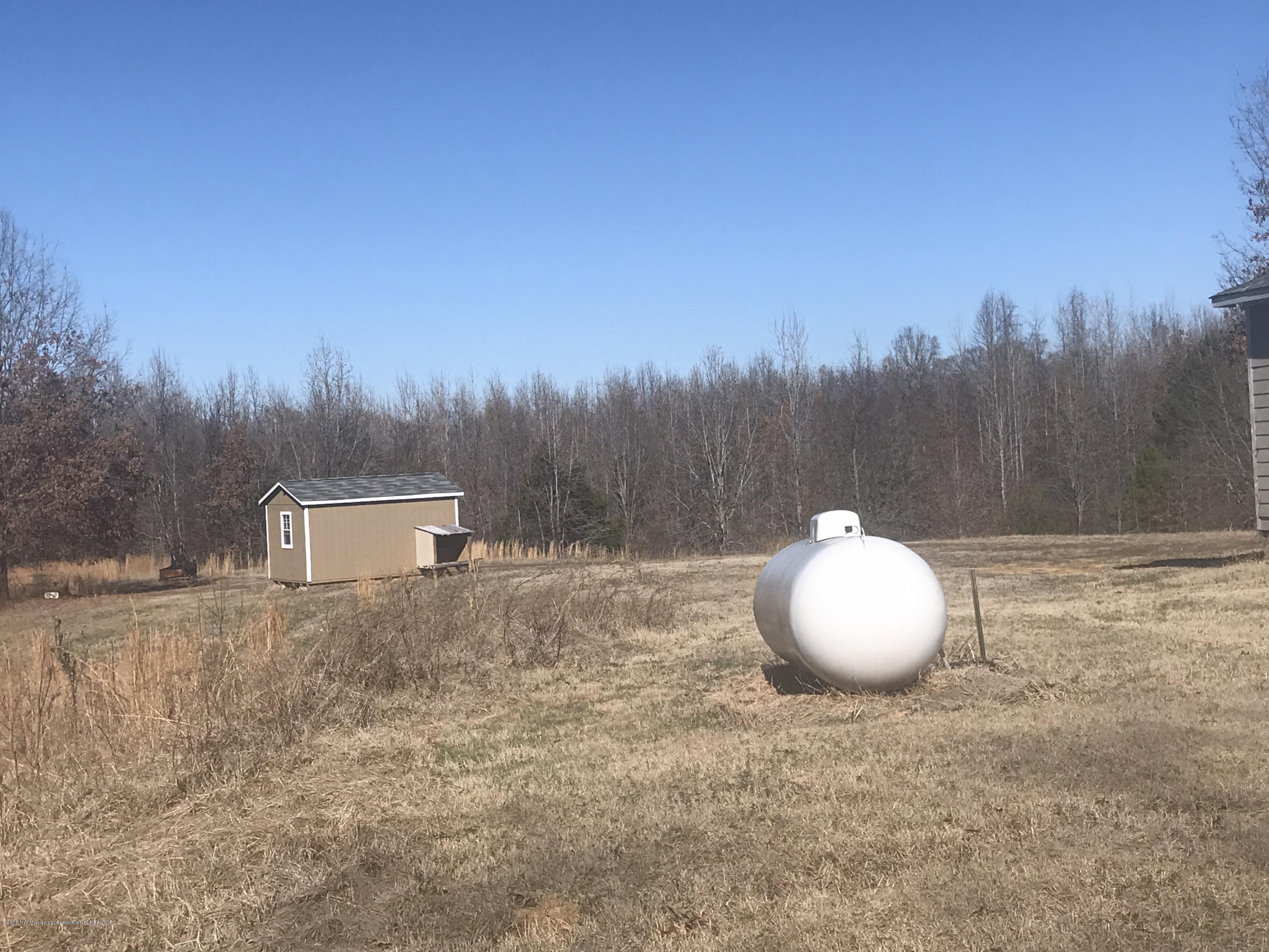 9368 Browns Ferry Road Senatobia, MS 38668 - Photo 46 of 67 2018-01-03 12.48.17 - Copy