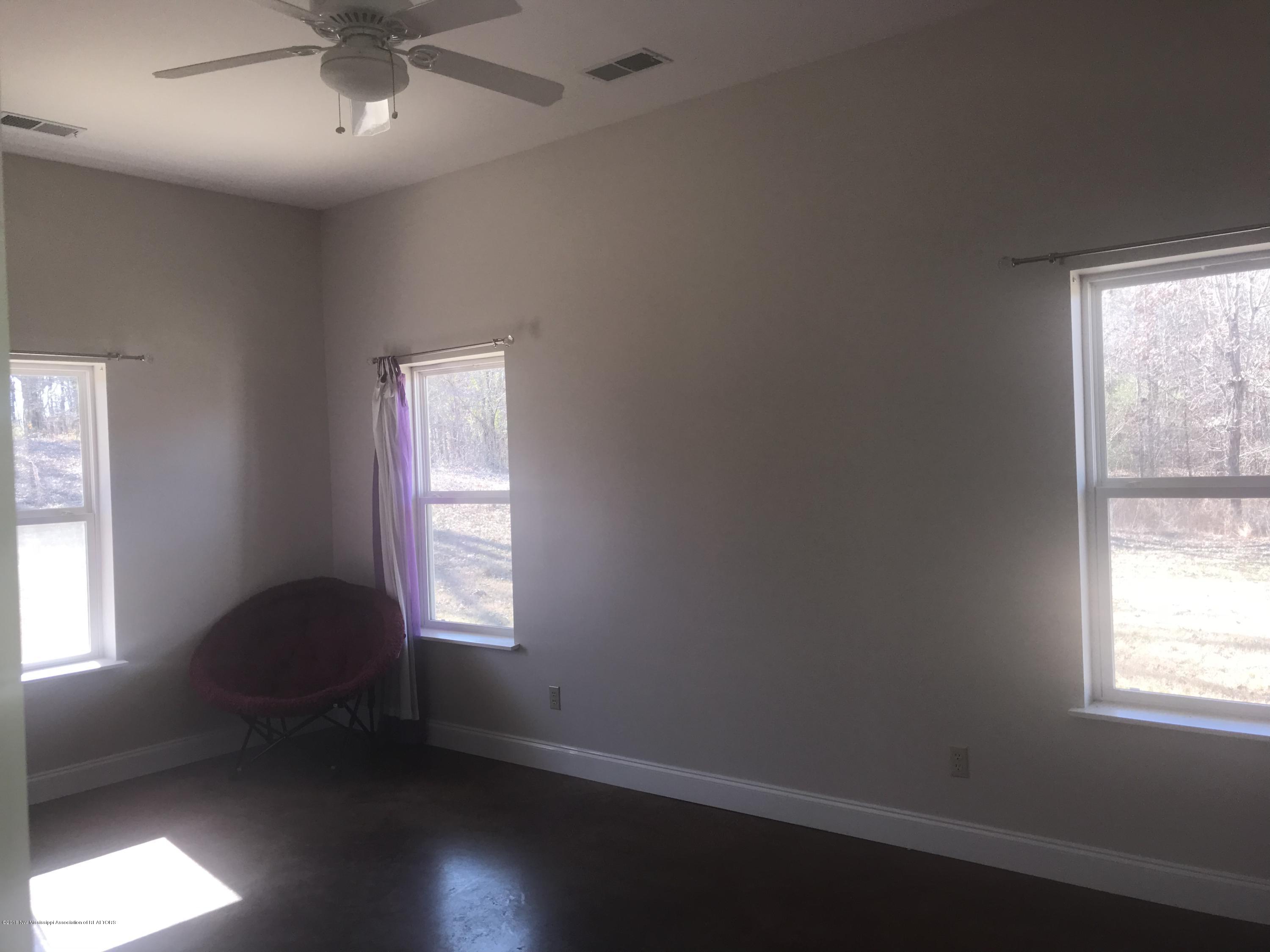 9368 Browns Ferry Road Senatobia, MS 38668 - Photo 54 of 67 2018-01-03 12.33.54 - Copy