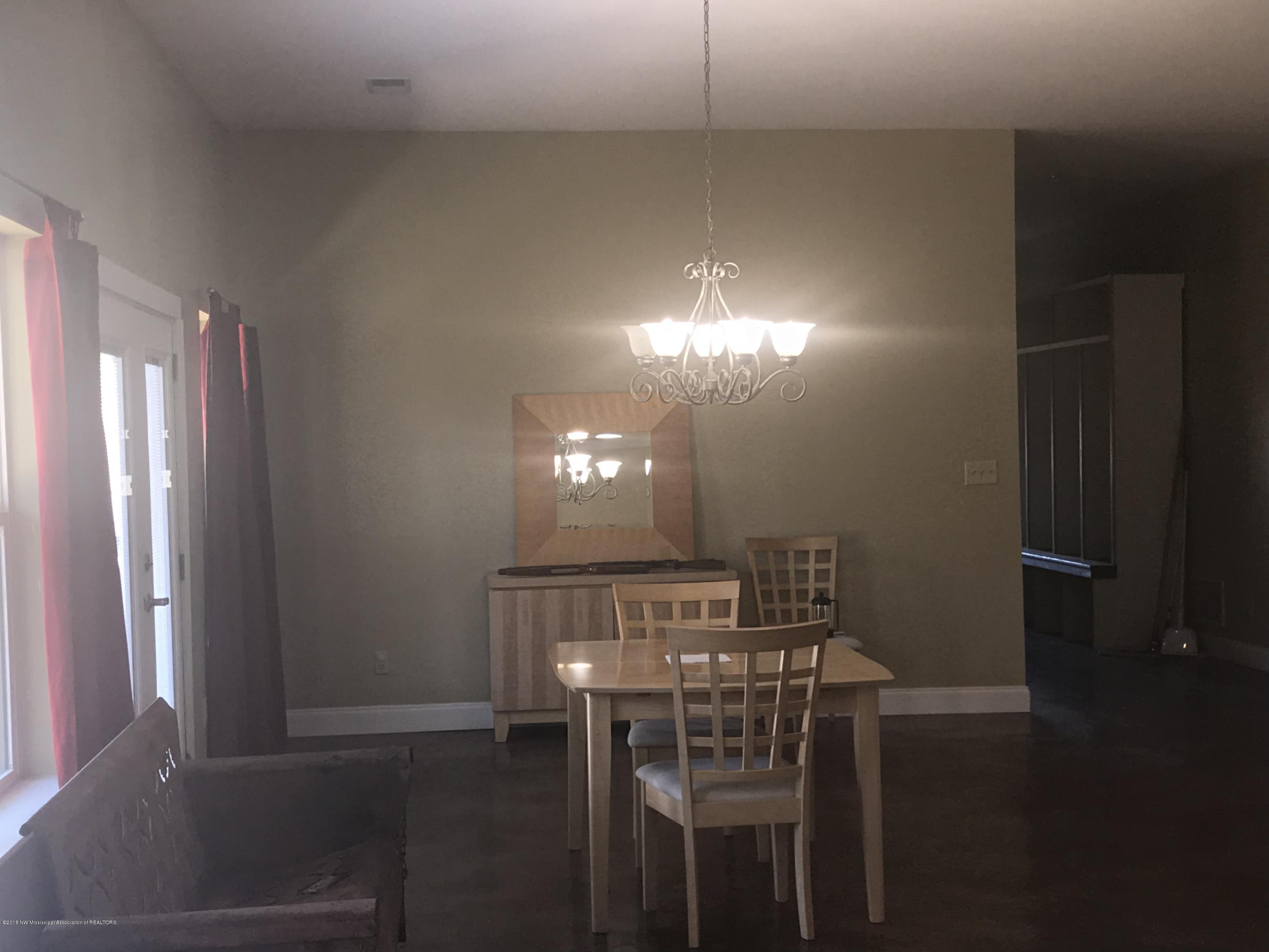 9368 Browns Ferry Road Senatobia, MS 38668 - Photo 6 of 67 2018-01-03 12.30.51