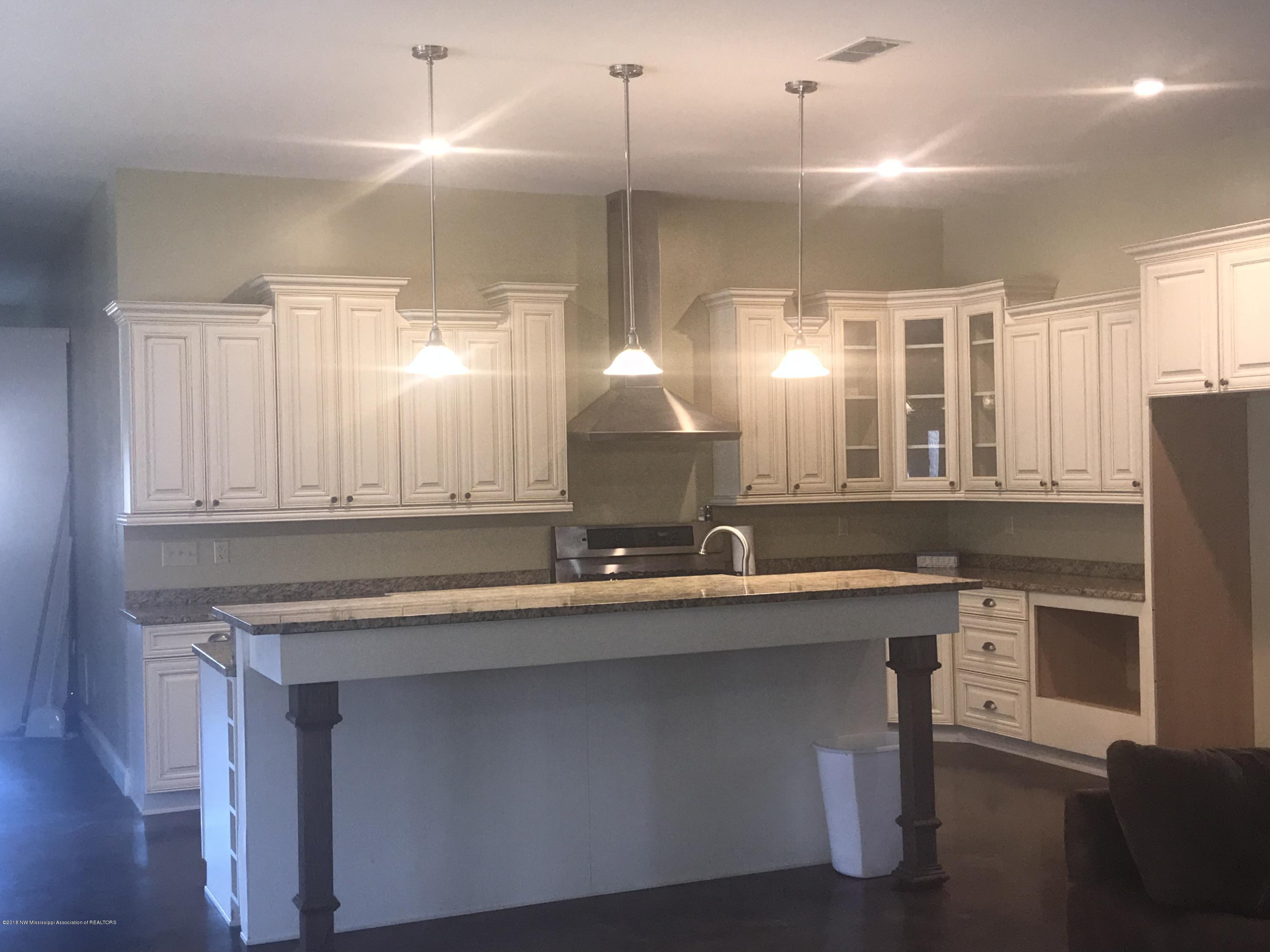 9368 Browns Ferry Road Senatobia, MS 38668 - Photo 8 of 67 2018-01-03 12.31.04