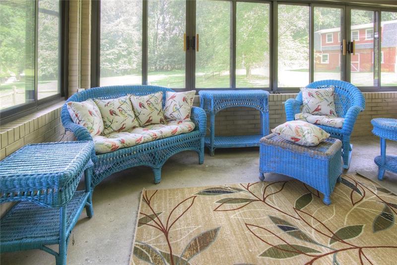 1012 West Sutter Road Glenshaw, PA 15116 - Photo 13 of 21 Gallery Image 13