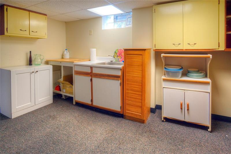 1012 West Sutter Road Glenshaw, PA 15116 - Photo 17 of 21 Gallery Image 17