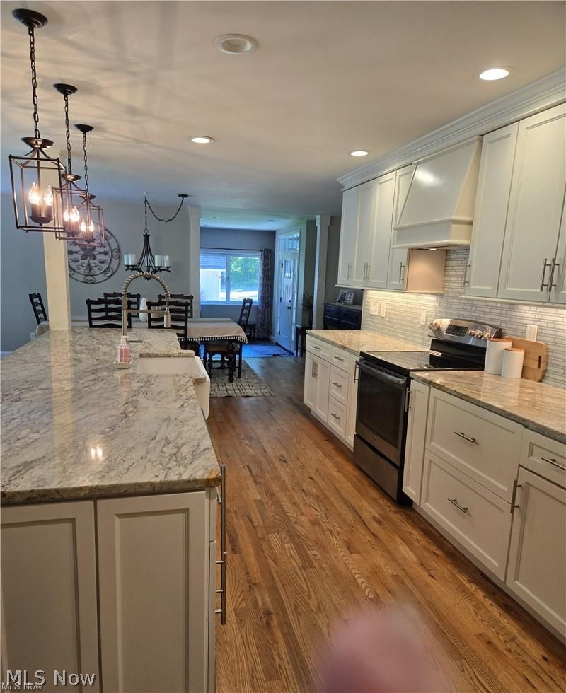 13725 Rockhaven Road Newbury, OH 44065 - Photo 9 of 31 Casual elegance, An apron sink