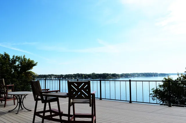 $199,900 | 4379 Wilshire Boulevard, Unit 309, Mound, MN 55364