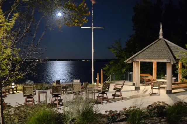 $199,900 | 4379 Wilshire Boulevard, Unit 309, Mound, MN 55364