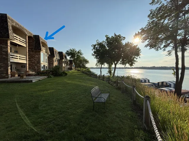 $199,900 | 4379 Wilshire Boulevard, Unit 309, Mound, MN 55364