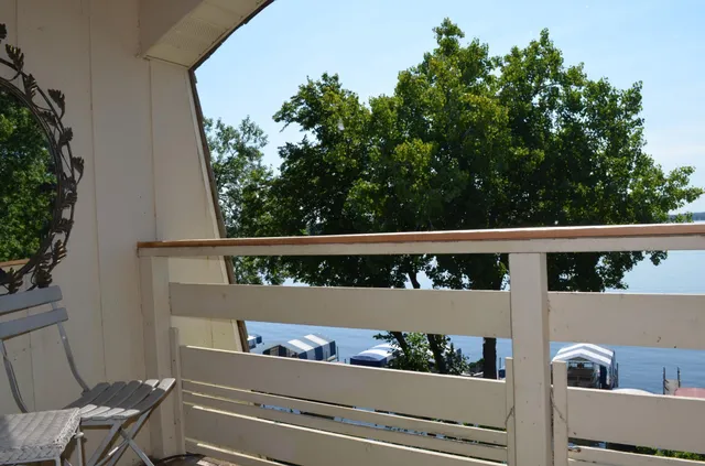 $199,900 | 4379 Wilshire Boulevard, Unit 309, Mound, MN 55364