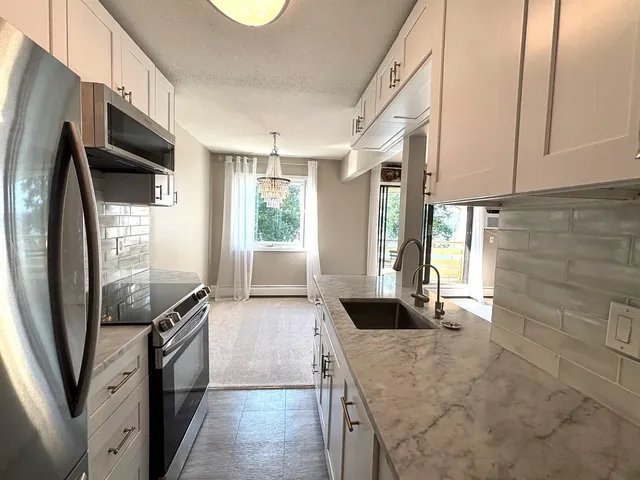 $199,900 | 4379 Wilshire Boulevard, Unit 309, Mound, MN 55364