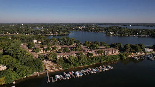 $199,900 | 4379 Wilshire Boulevard, Unit 309, Mound, MN 55364