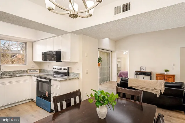 $315,000 | 9240 Niki Place, Unit 301, Manassas, VA 20110