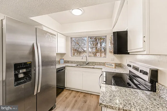 $315,000 | 9240 Niki Place, Unit 301, Manassas, VA 20110