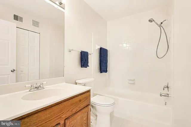 $315,000 | 9240 Niki Place, Unit 301, Manassas, VA 20110