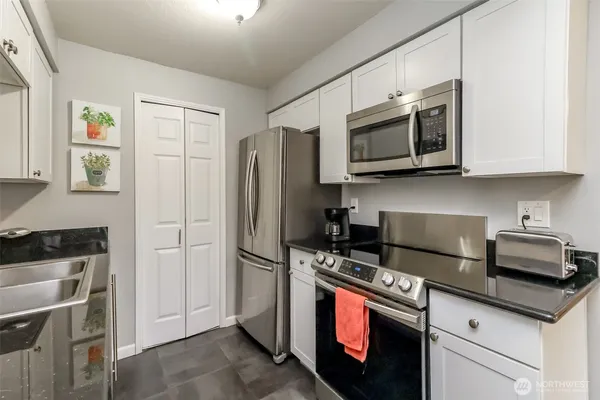 $315,000 | 7320 North Skyview Place, Unit D203, Tacoma, WA 98406