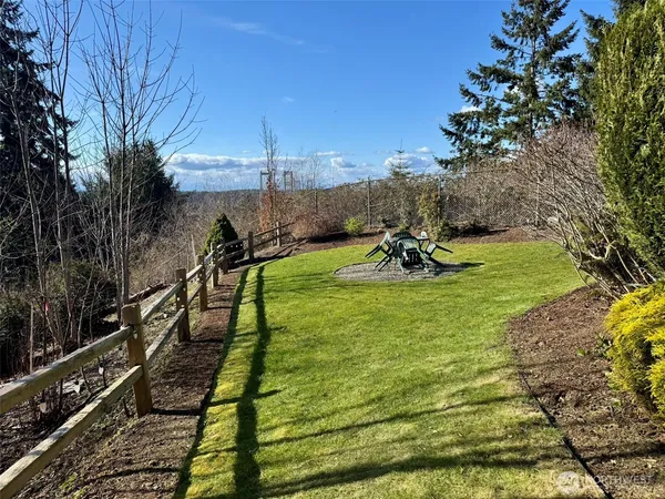 $315,000 | 7320 North Skyview Place, Unit D203, Tacoma, WA 98406