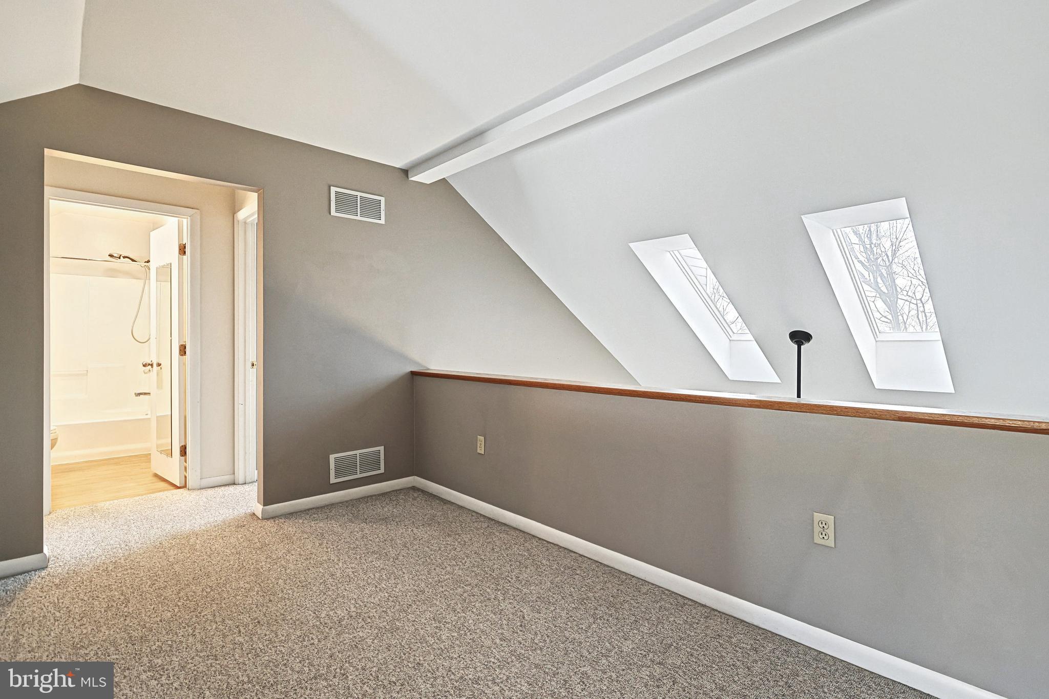 170 Greenleaf Road York, PA 17406 - Photo 20 of 38 Loft area