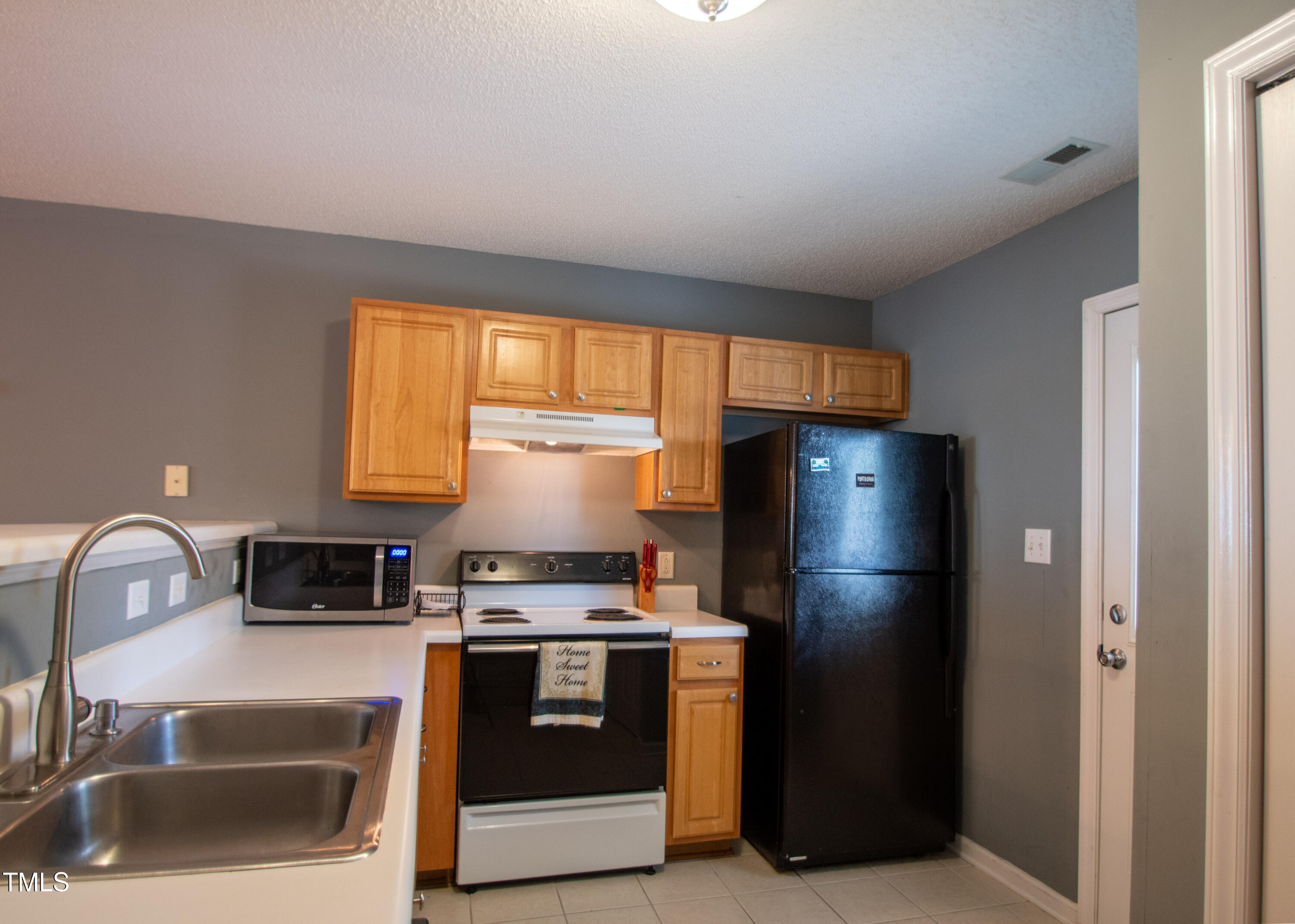 2222 Violet Bluff Court Raleigh, NC 27610 - Photo 10 of 20 AM3_8956-HDR