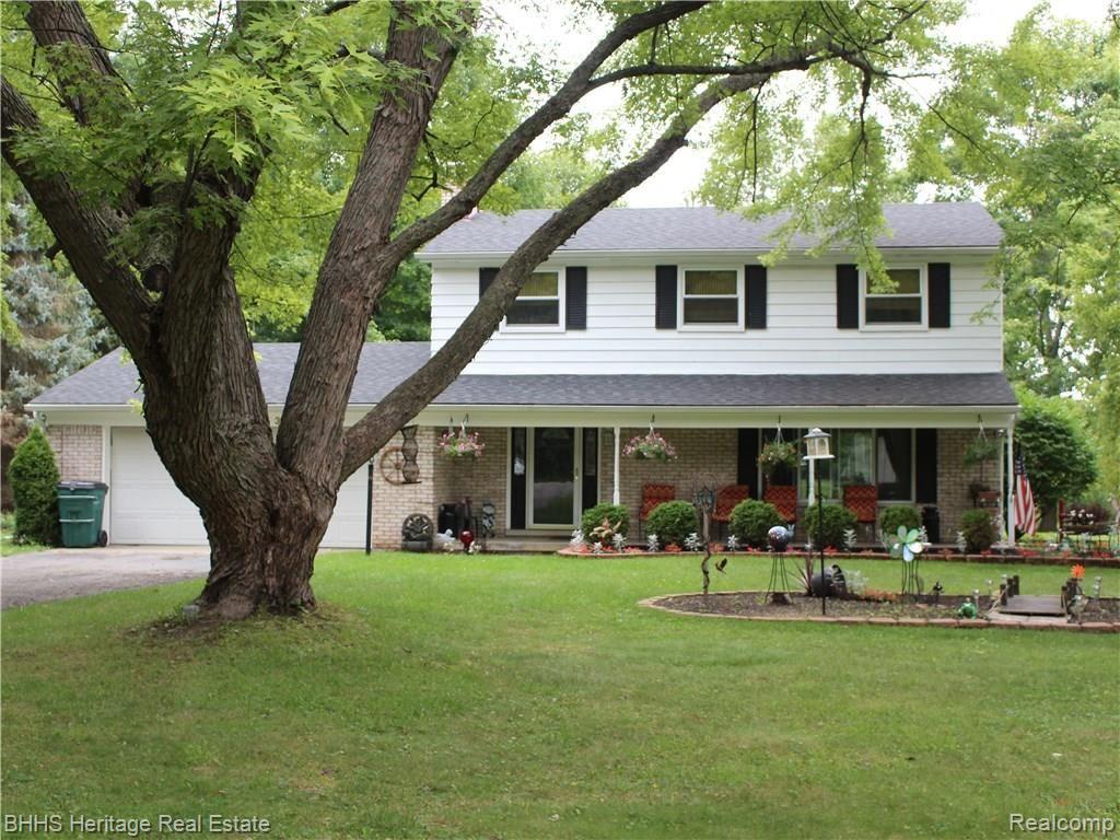 3558 Norton Road Howell, MI 48843 - Photo 1 of 13