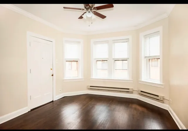 $1,845 | 3821 North Greenview Avenue, Unit 2E, Chicago, IL 60613