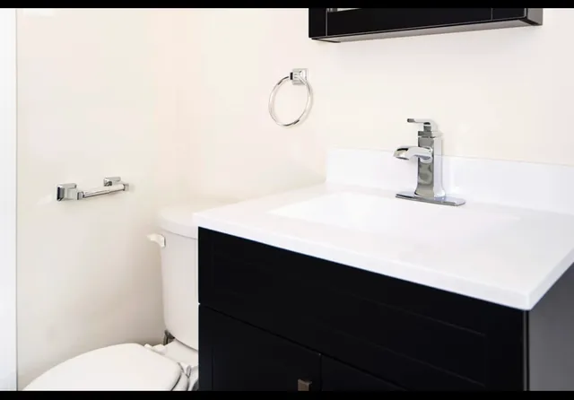 $1,845 | 3821 North Greenview Avenue, Unit 2E, Chicago, IL 60613