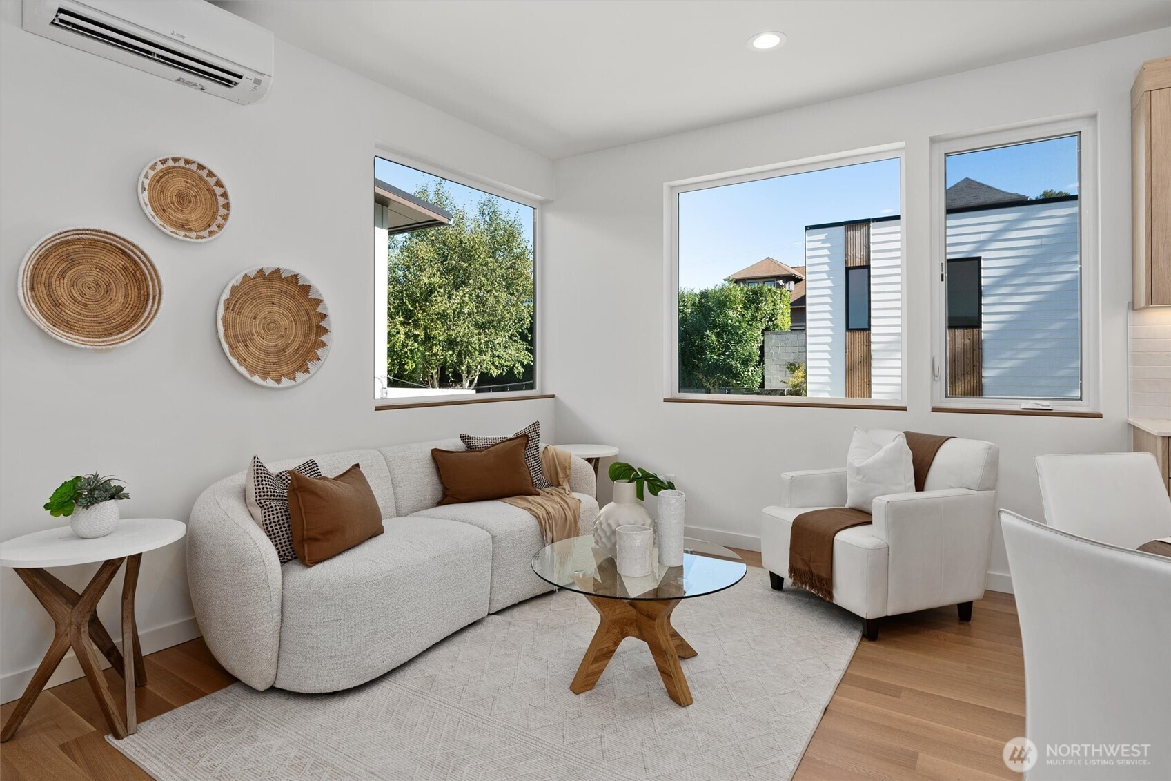 2214 Broadway East, Unit B Seattle, WA 98102 - Photo 7 of 33