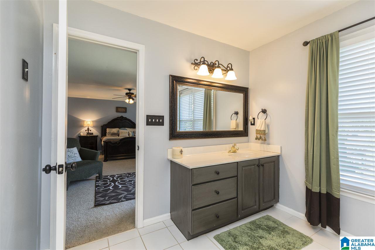 1813 Cross Circle Birmingham, AL 35244 - Photo 18 of 28