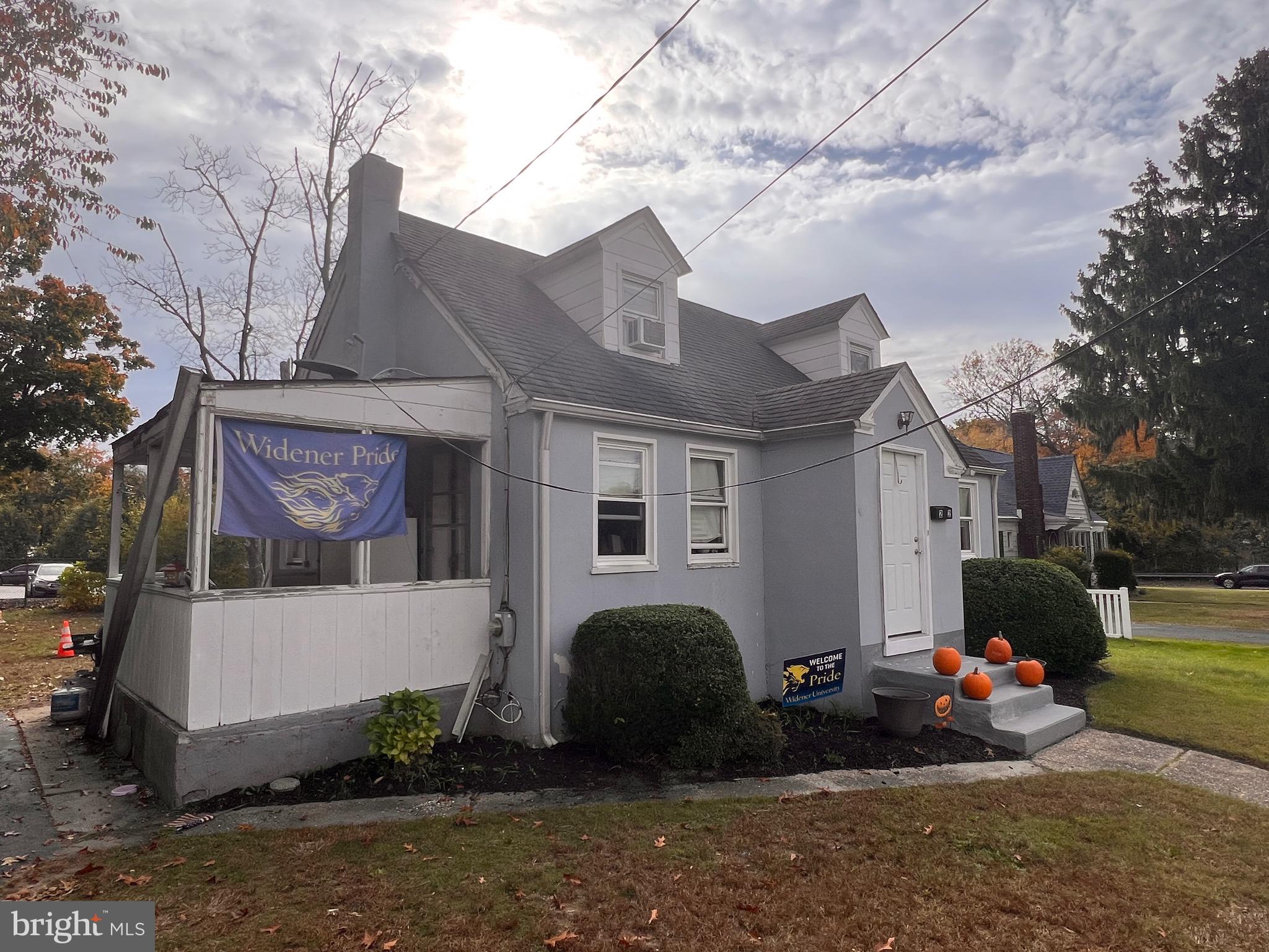 22 West Laurel Road Stratford, NJ 08084 - Photo 1 of 32 Gallery Image 1