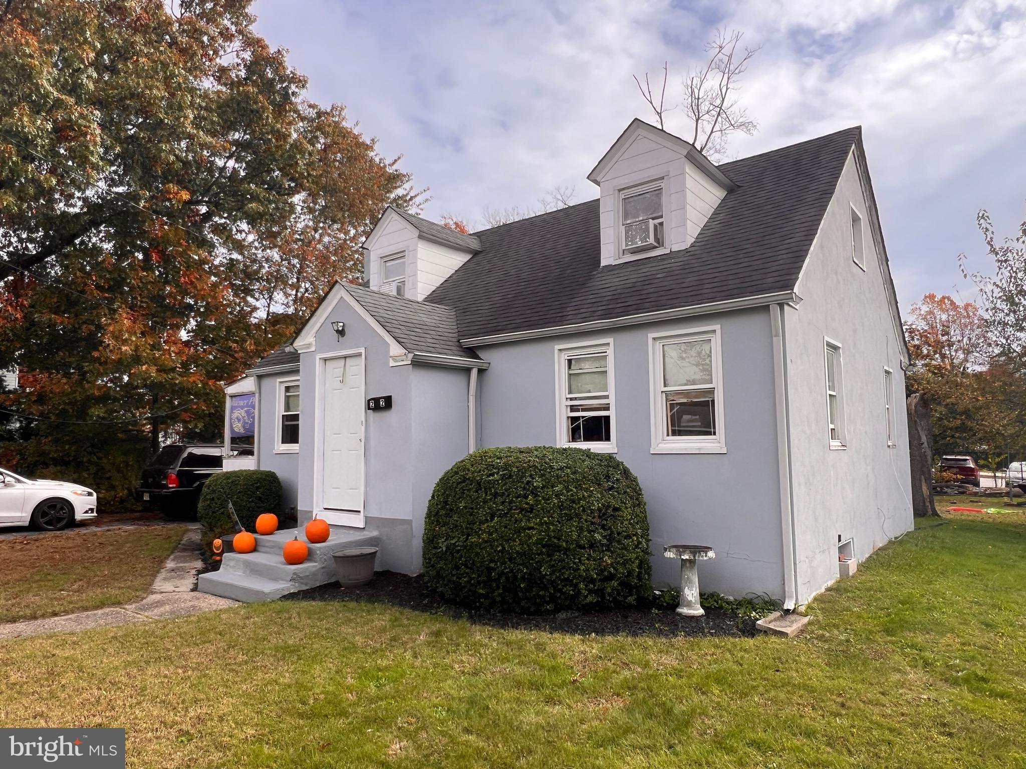 22 West Laurel Road Stratford, NJ 08084 - Photo 3 of 32 Gallery Image 3