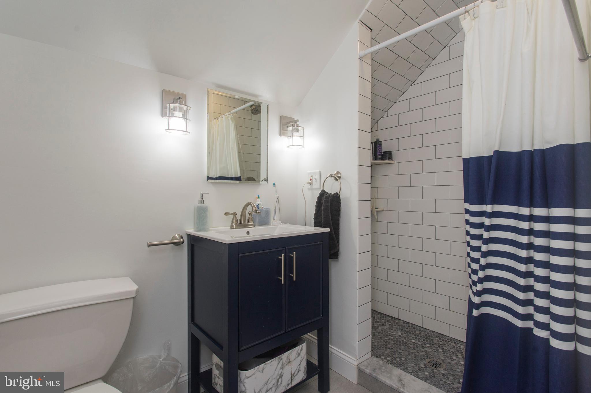 54 Ralston Avenue Havertown, PA 19083 - Photo 30 of 42 Second Floor Bath