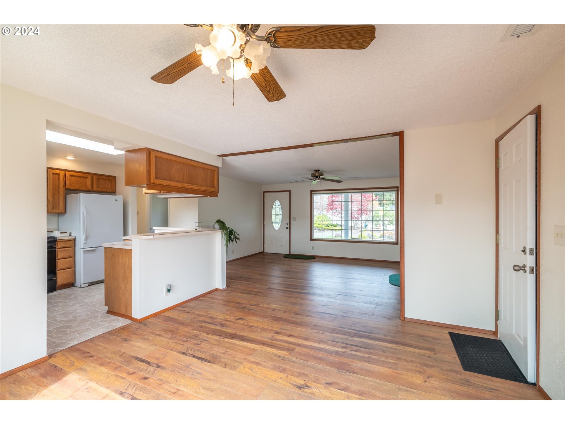 2618 Greenbriar Street Reedsport, OR 97467 - Photo 25 of 47 Dining Room