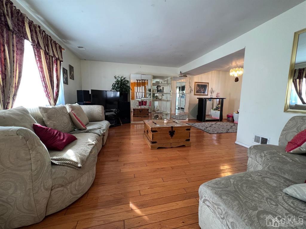 206 Ravine Drive Matawan, NJ 07747 - Photo 3 of 20 Gallery Image 3