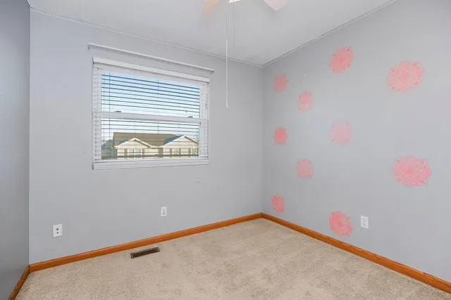 $300,000 | 1003 East Madelyn Drive, Kearney, MO 64060