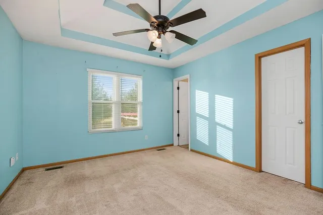 $300,000 | 1003 East Madelyn Drive, Kearney, MO 64060